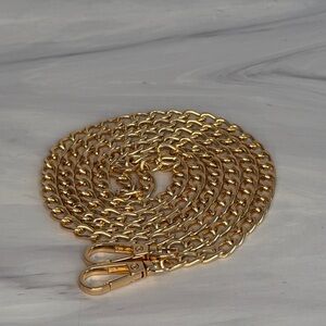 Gold Bag/Wallet Unbranded Chain - 50”